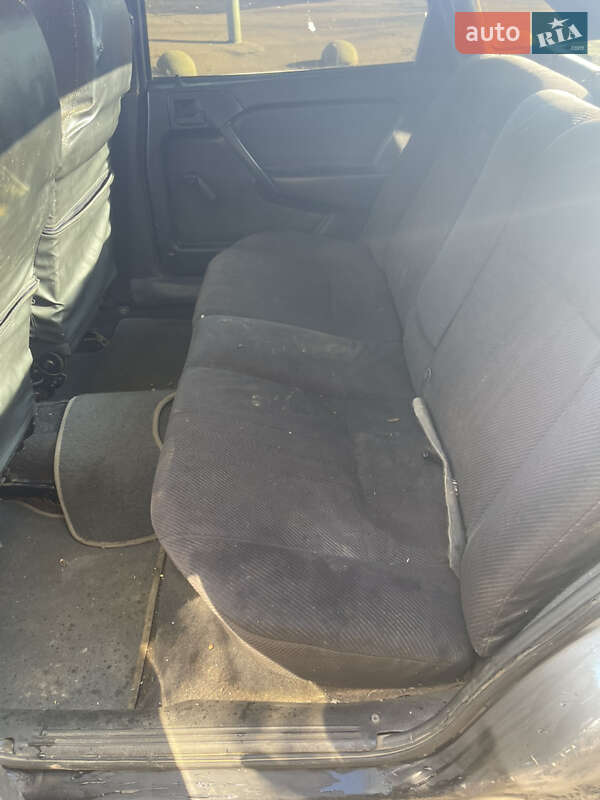 Седан Opel Vectra 1989 в Одесі