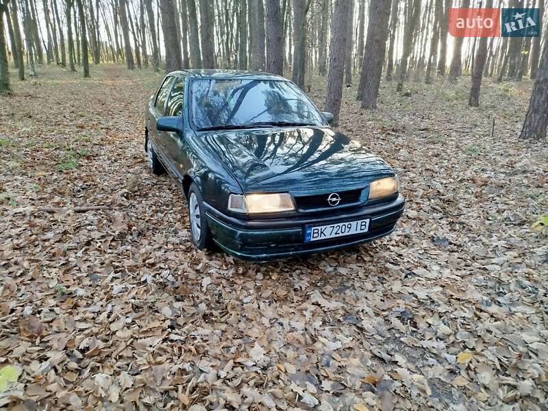 Седан Opel Vectra 1995 в Дубно