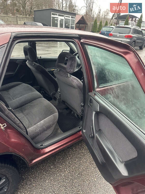 Седан Opel Vectra 1989 в Новой Водолаге фото 11 Седан Opel Vectra 1989 в Новой Водолаге