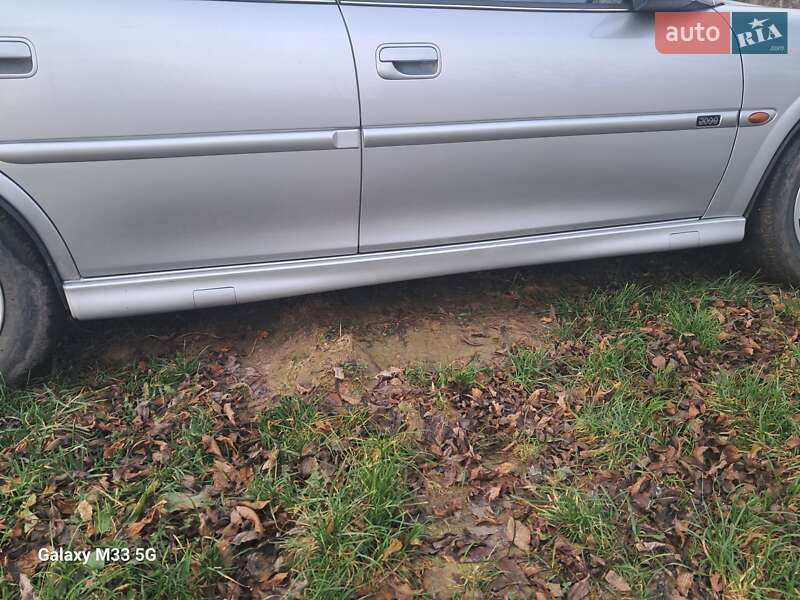 Седан Opel Vectra 2000 в Волковинцы фото 4 Седан Opel Vectra 2000 в Волковинцы