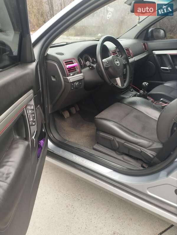 Ліфтбек Opel Vectra 2008 в Коростені