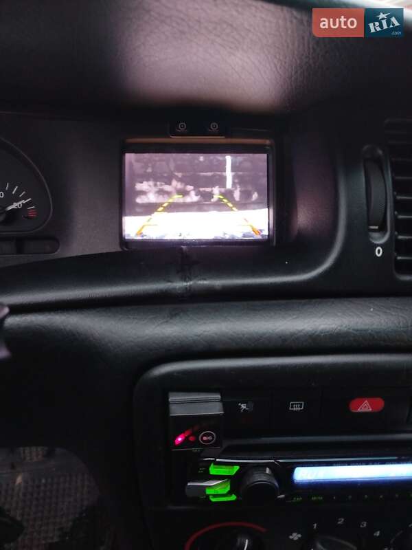 Седан Opel Vectra 2000 в Вишневом