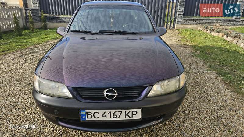 Седан Opel Vectra 1997 в Стрые