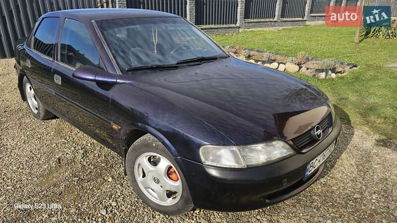 Седан Opel Vectra 1997 в Стрые