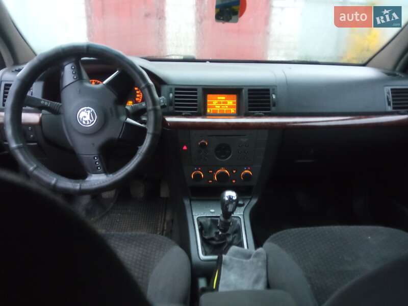 Седан Opel Vectra 2002 в Кам'янці-Бузькій