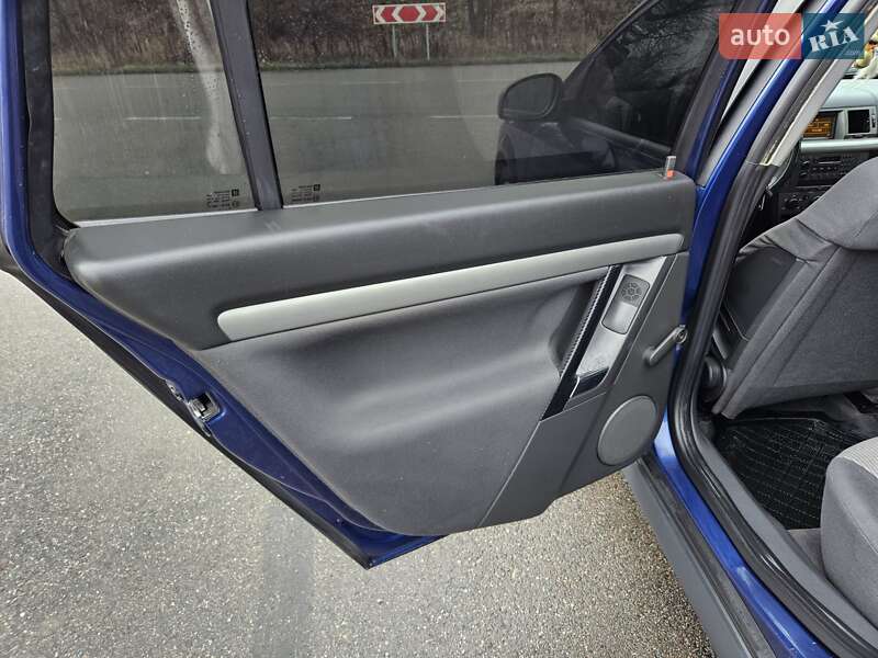 Универсал Opel Vectra 2003 в Обухове фото 26 Универсал Opel Vectra 2003 в Обухове