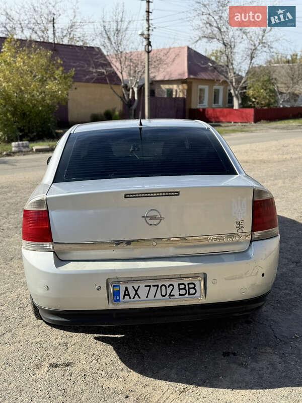 Седан Opel Vectra 2004 в Миколаєві фото 5 Седан Opel Vectra 2004 в Миколаєві