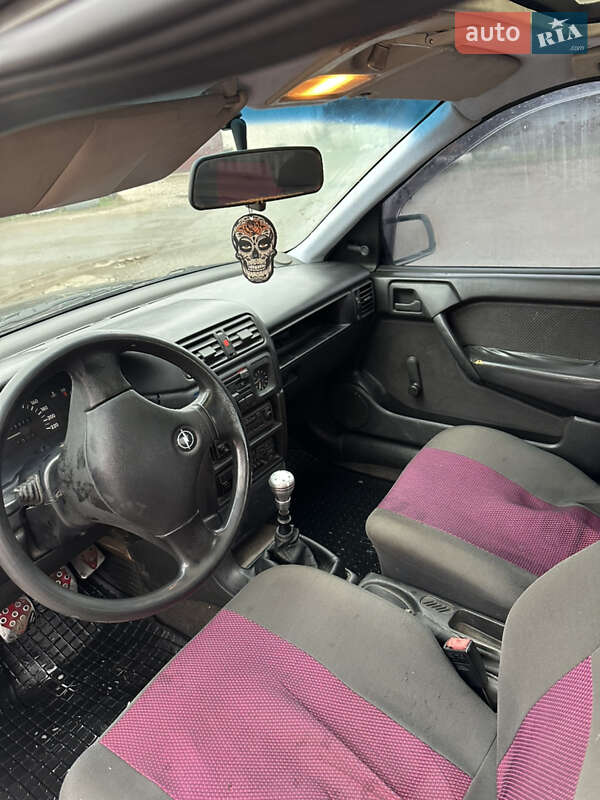 Седан Opel Vectra 1992 в Барышевке фото 7 Седан Opel Vectra 1992 в Барышевке