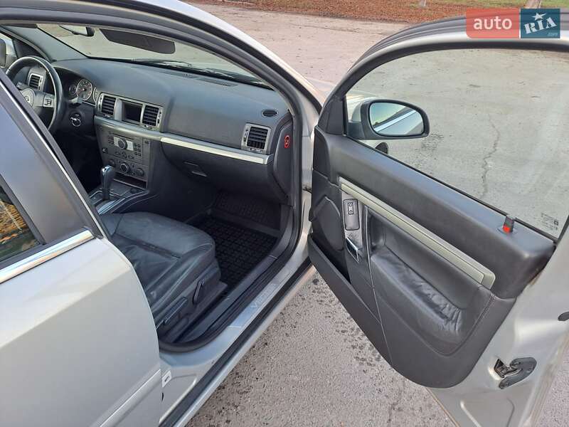 Седан Opel Vectra 2007 в Луцьку