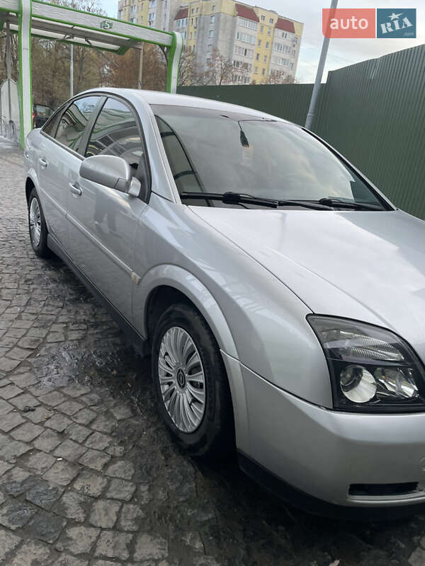 Лифтбек Opel Vectra 2004 в Хмельницком фото Лифтбек Opel Vectra 2004 в Хмельницком