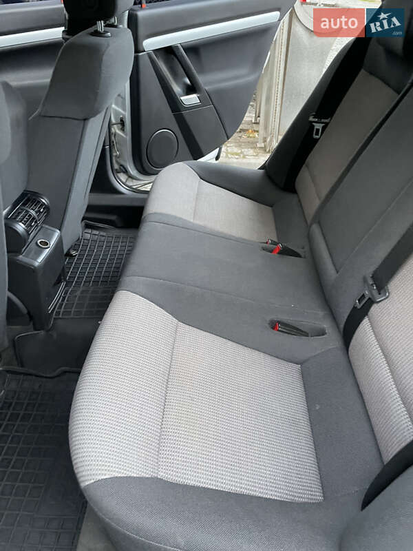 Лифтбек Opel Vectra 2004 в Хмельницком фото 15 Лифтбек Opel Vectra 2004 в Хмельницком