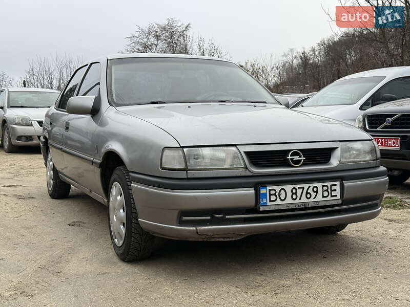 Седан Opel Vectra 1991 в Кременце фото 2 Седан Opel Vectra 1991 в Кременце