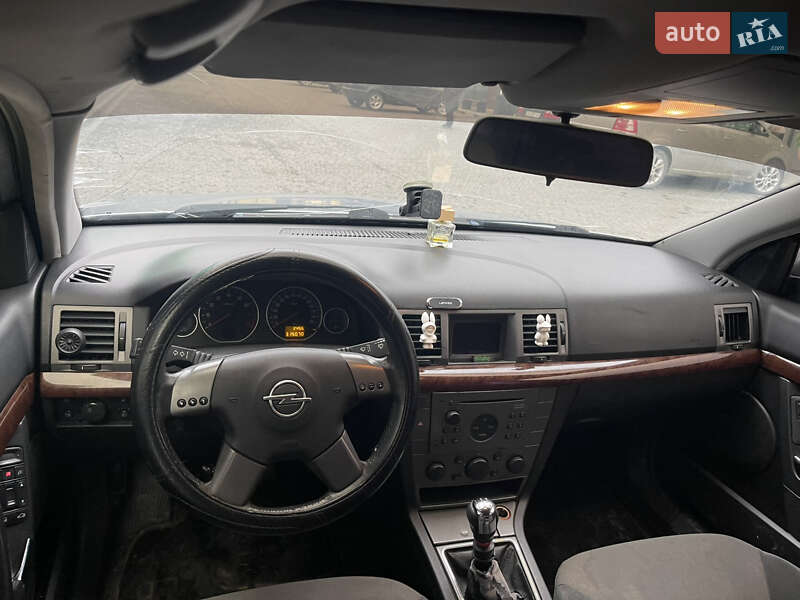 Универсал Opel Vectra 2004 в Нереснице фото 8 Универсал Opel Vectra 2004 в Нереснице