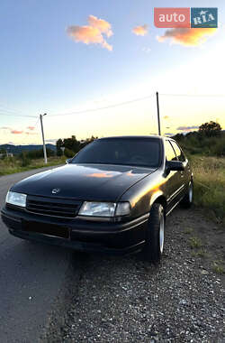 Седан Opel Vectra 1989 в Надворной