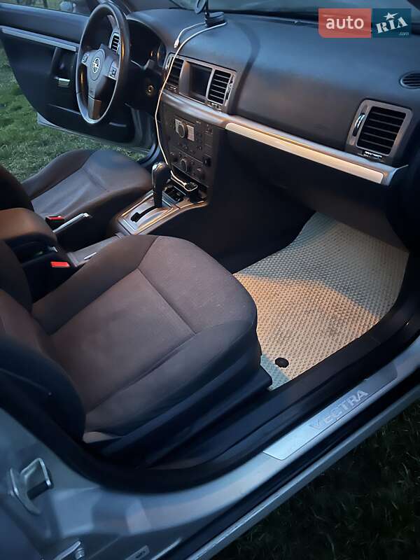 Седан Opel Vectra 2007 в Івано-Франківську фото 6 Седан Opel Vectra 2007 в Івано-Франківську