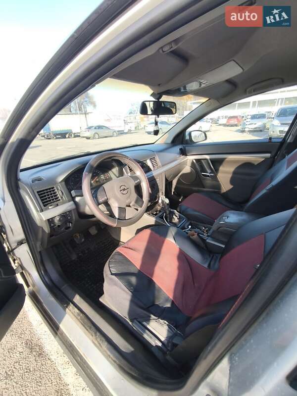 Седан Opel Vectra 2003 в Дніпрі