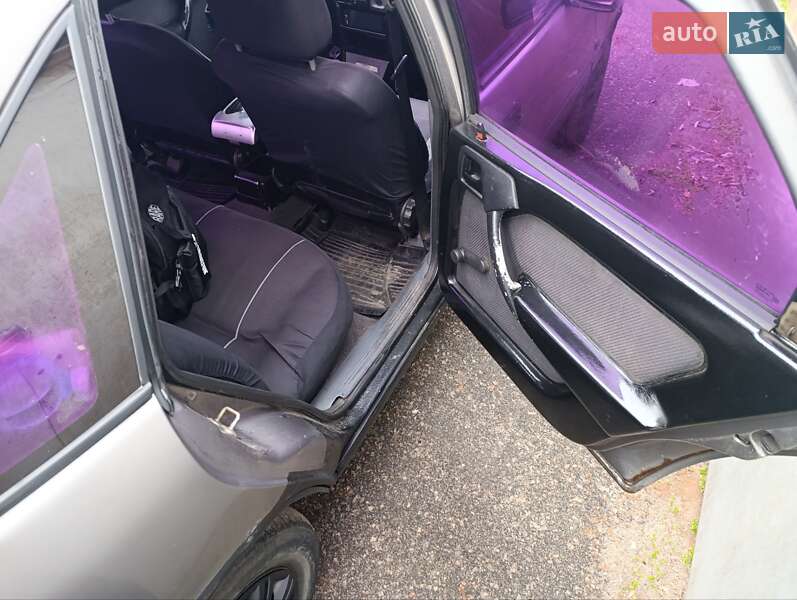 Седан Opel Vectra 1992 в Кременчуге