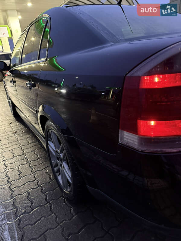 Седан Opel Vectra 2003 в Івано-Франківську