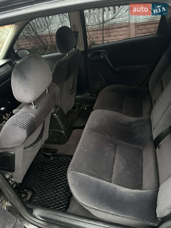 Седан Opel Vectra 2001 в Івано-Франківську
