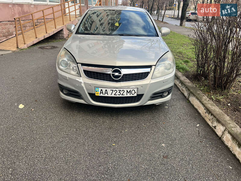 Лифтбек Opel Vectra 2008 в Киеве