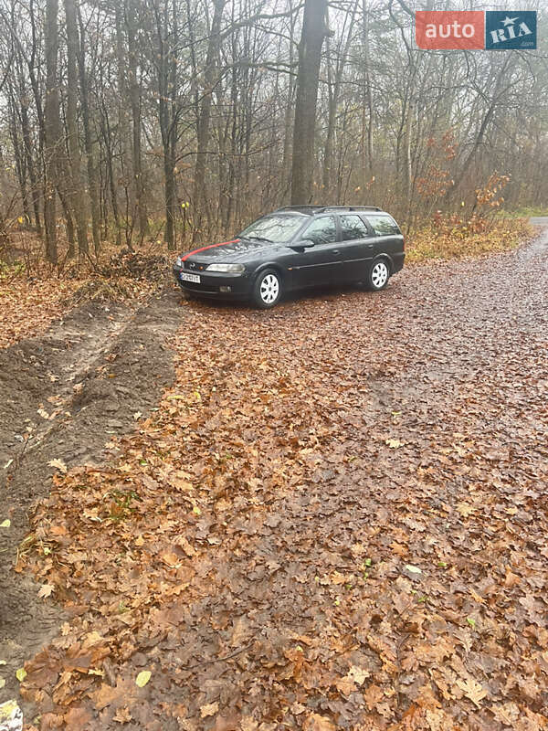 Универсал Opel Vectra 1998 в Львове