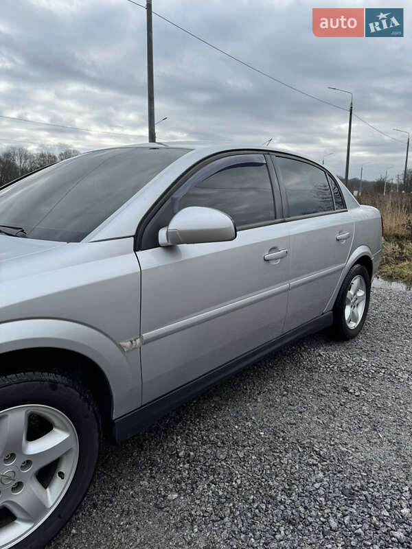 Седан Opel Vectra 2004 в Вінниці
