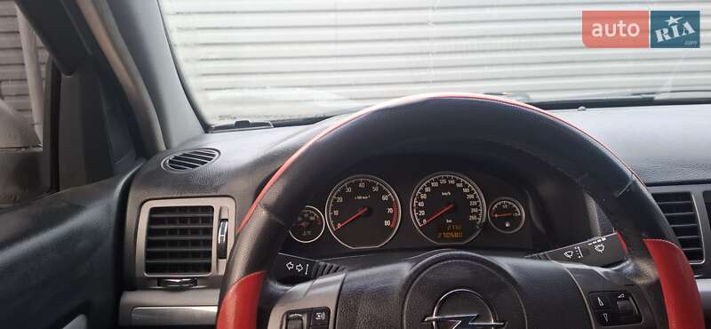 Універсал Opel Vectra 2005 в Житомирі