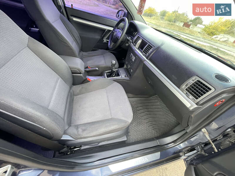 Седан Opel Vectra 2007 в Миколаєві