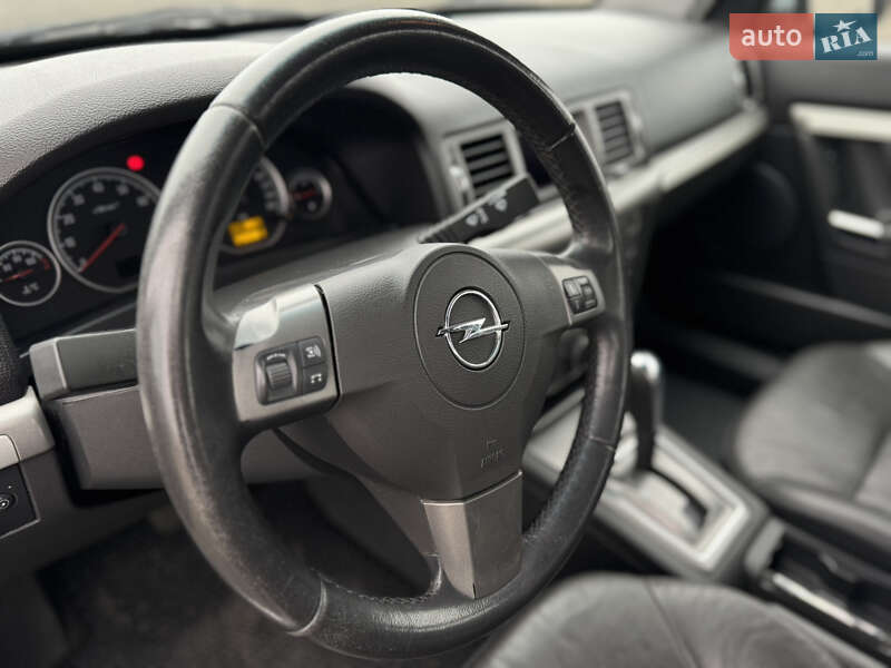 Седан Opel Vectra 2008 в Луцьку