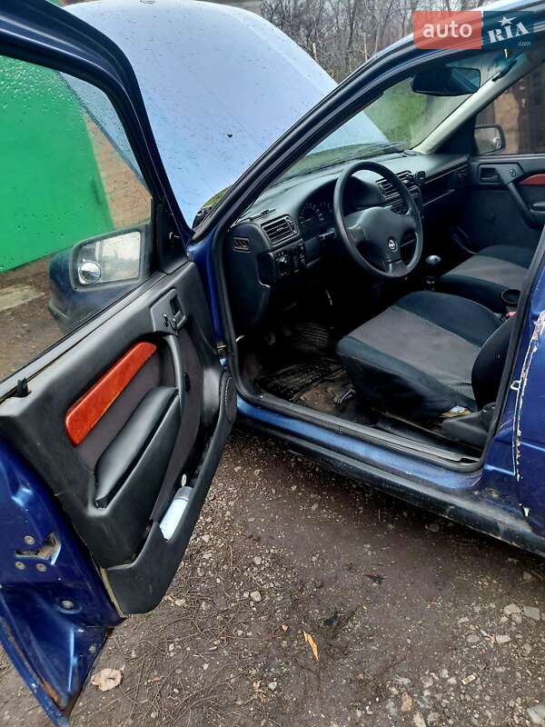 Ліфтбек Opel Vectra 1991 в Білій Церкві