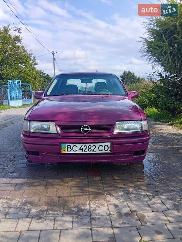 Седан Opel Vectra 1991 в Львові
