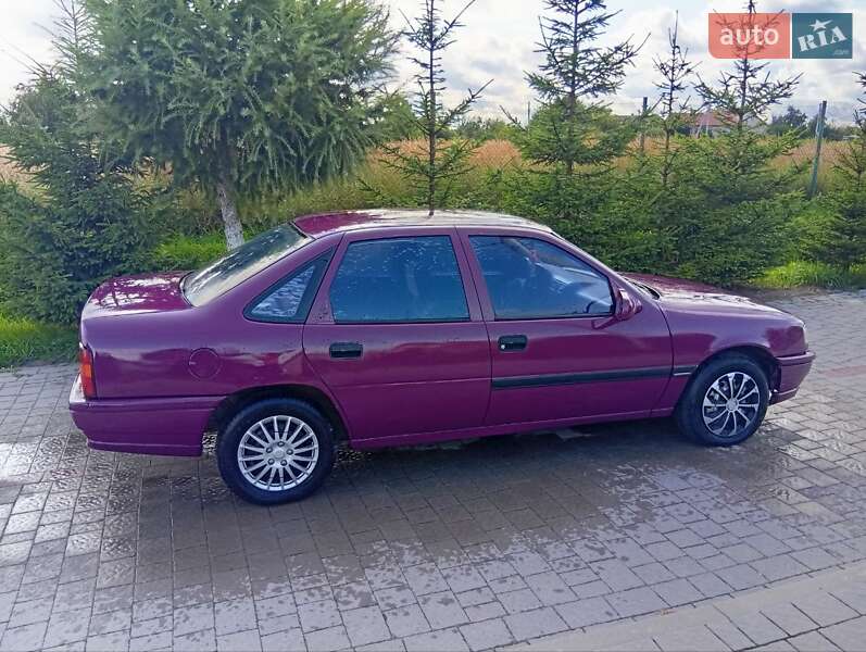 Седан Opel Vectra 1991 в Львові