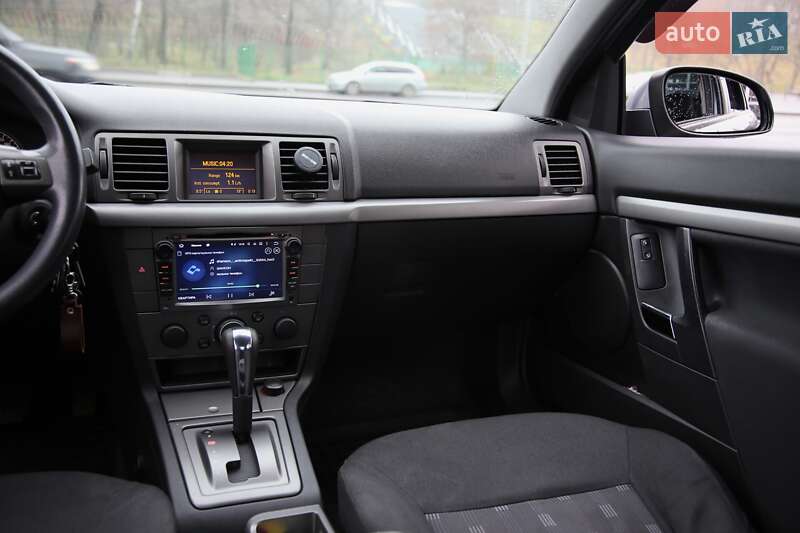 Седан Opel Vectra 2006 в Харкові