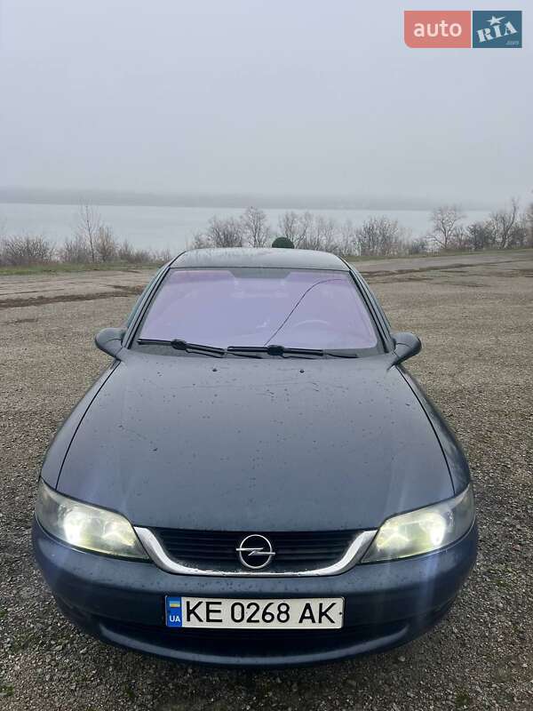 Седан Opel Vectra 1999 в Днепре