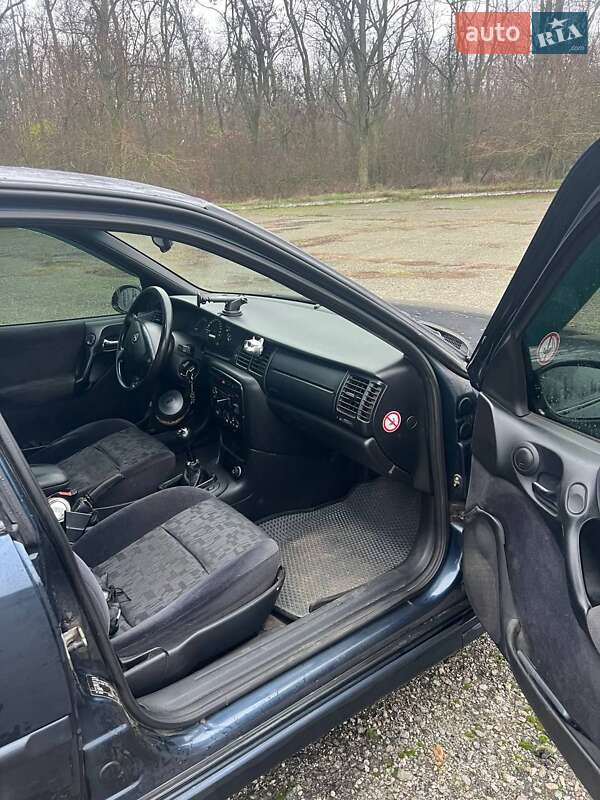 Седан Opel Vectra 1999 в Днепре