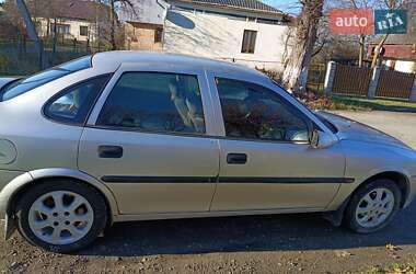 Седан Opel Vectra 1998 в Болехове