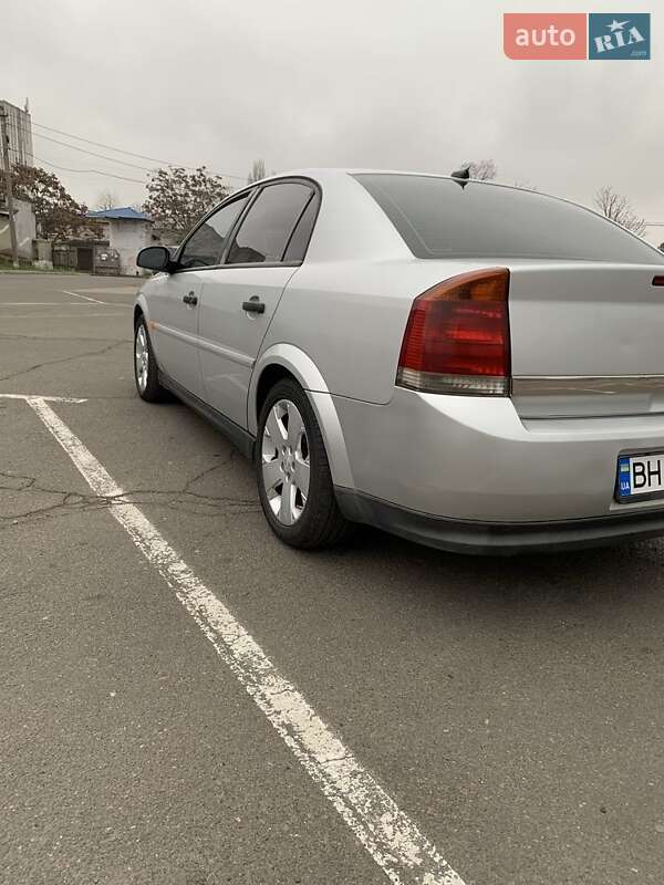 Седан Opel Vectra 2003 в Одесі