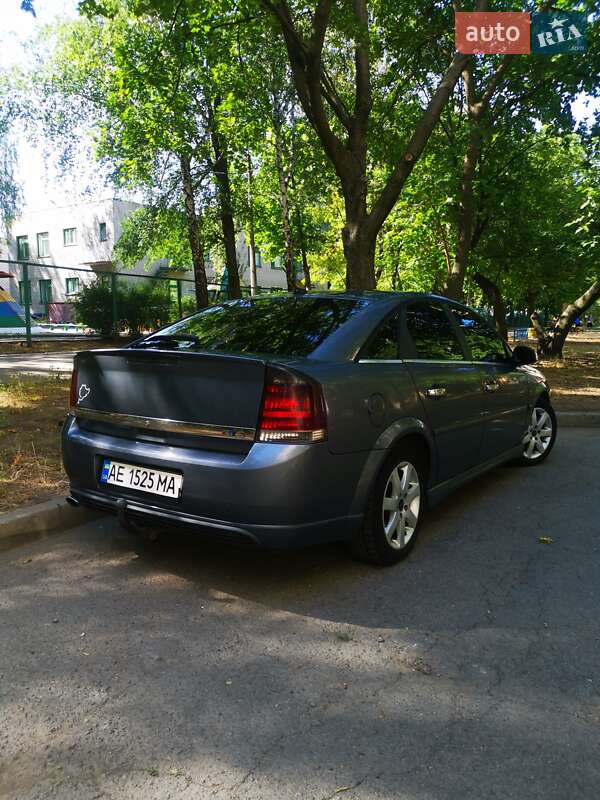 Лифтбек Opel Vectra 2002 в Кривом Роге