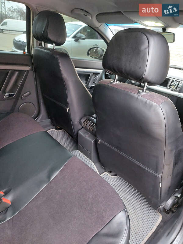 Лифтбек Opel Vectra 2005 в Днепре