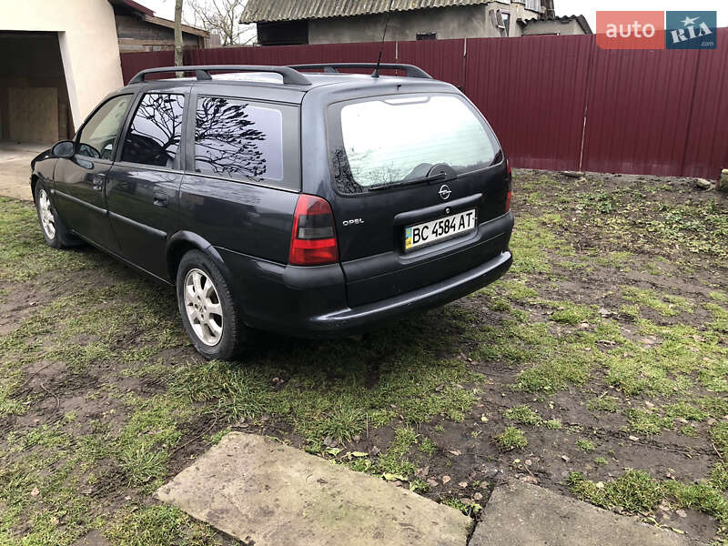 Універсал Opel Vectra 1997 в Кам'янці-Бузькій