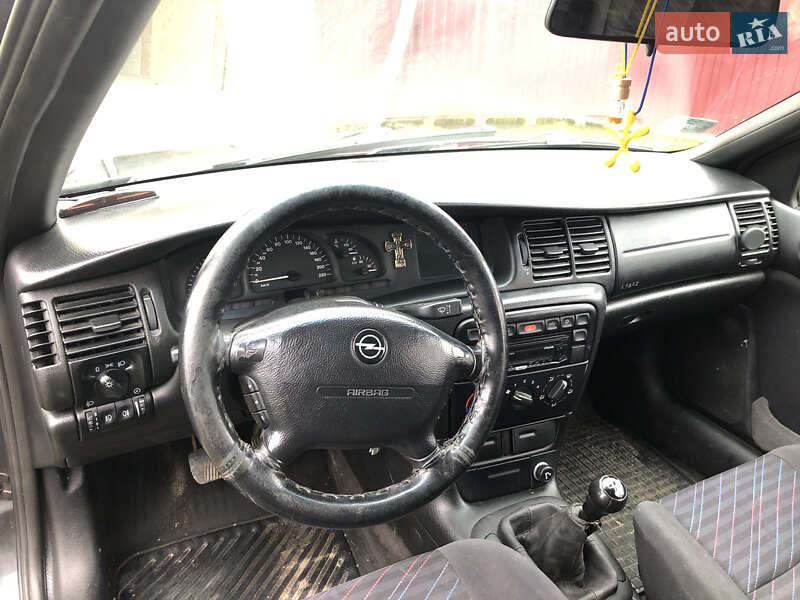 Універсал Opel Vectra 1997 в Кам'янці-Бузькій