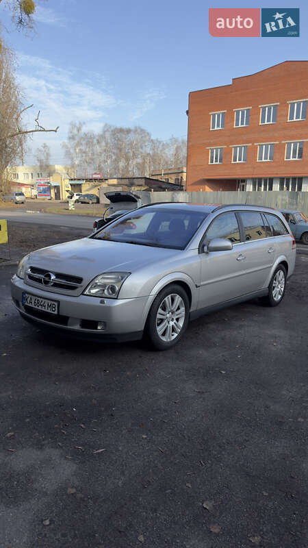 Универсал Opel Vectra 2004 в Полтаве