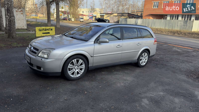 Универсал Opel Vectra 2004 в Полтаве