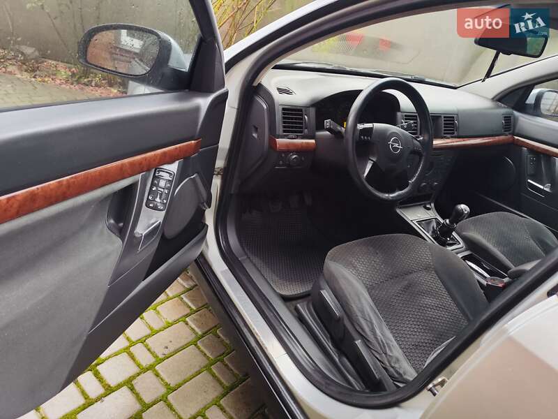 Седан Opel Vectra 2002 в Бердичеве