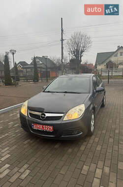 Лифтбек Opel Vectra 2006 в Нововолынске