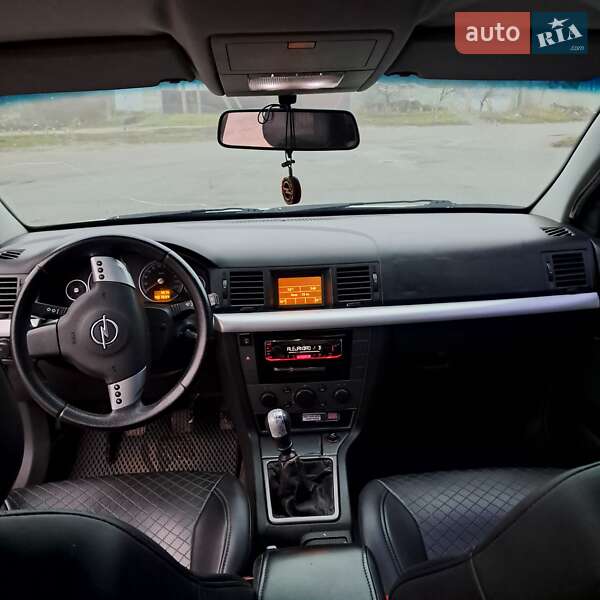 Ліфтбек Opel Vectra 2003 в Брусилові