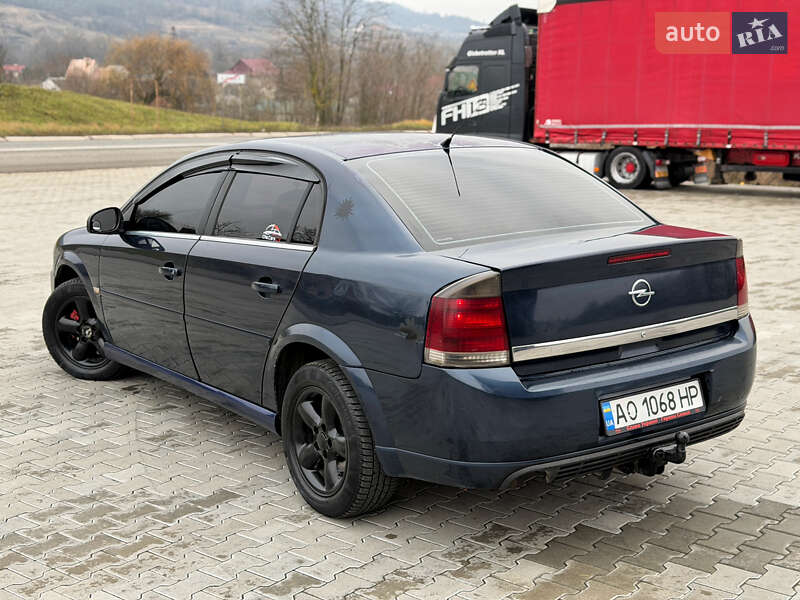 Седан Opel Vectra 2002 в Чернівцях