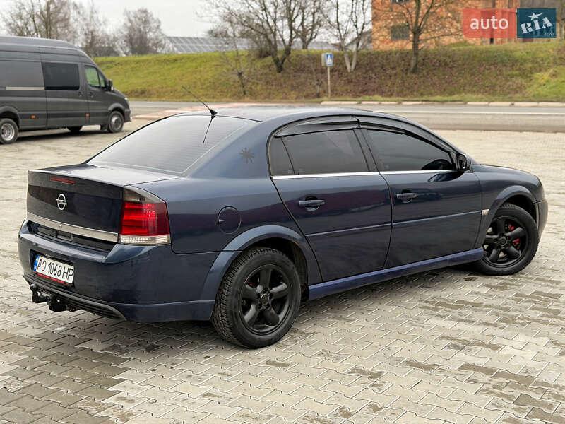 Седан Opel Vectra 2002 в Чернівцях