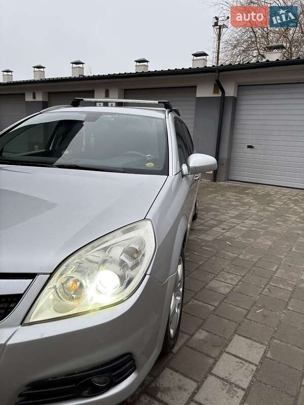 Универсал Opel Vectra 2006 в Житомире