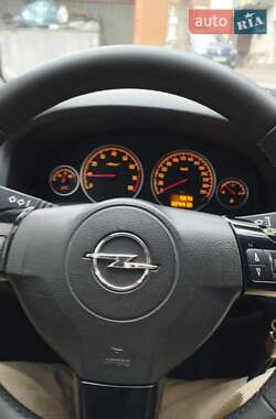 Седан Opel Vectra 2007 в Коростені